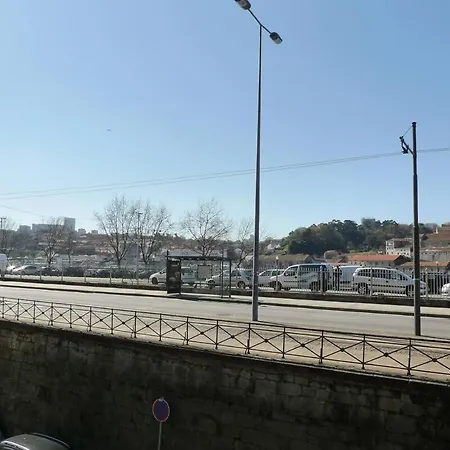 Miragaia Walk To Douro River